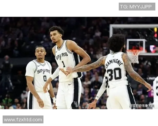 2012年湖人与马刺季后赛对决回顾：经典战役与球星表现分析