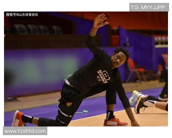 马尚布鲁克斯的篮球之路与职业生涯的辉煌成就与挑战分析