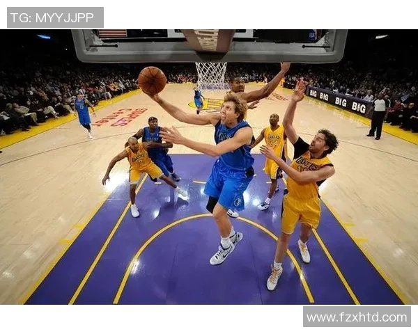 小牛队与雷霆队季后赛第四场激战回顾与精彩瞬间分析 小牛队与雷霆队季后赛第四场激战回顾与精彩瞬间分析